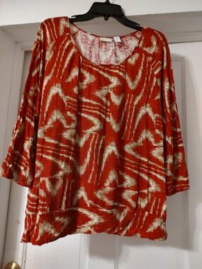 Chico's Red & Cream Abstract Scoop Neck Blouse